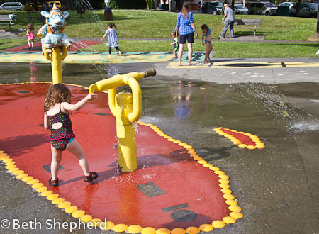 Pratt Park Spraypark Water Cannon