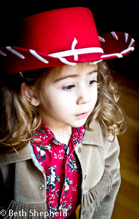 Red cowgirl hat